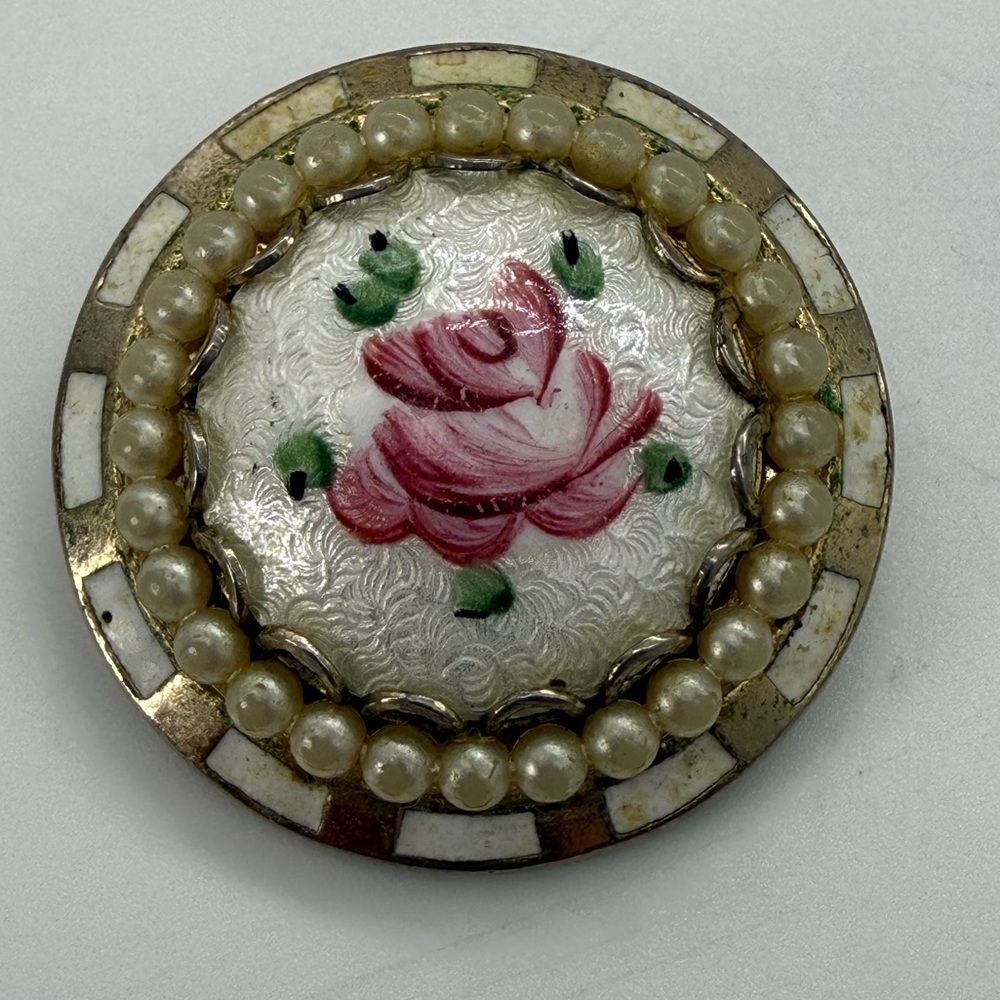 CORO Pegasus Mid Century Rose Enamel Brooch Faux Pearl Halo Gold Tone Floral Pin